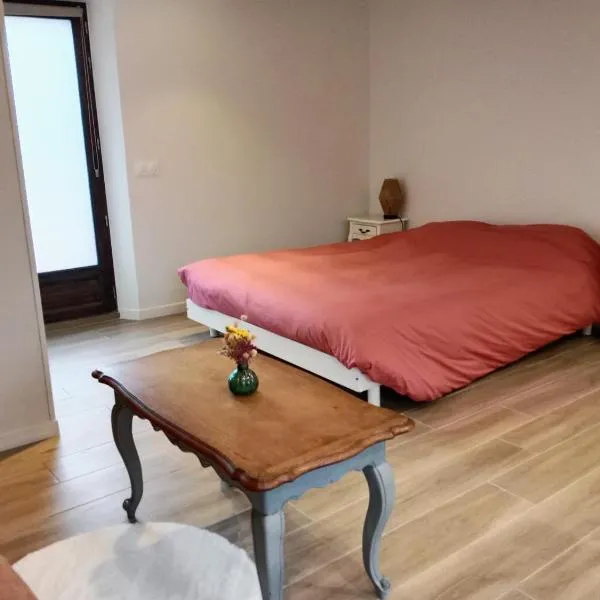 Studio nature indépendant，位于Le Gâvre的酒店