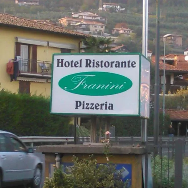 Hotel Franini，位于里瓦迪索尔托的酒店