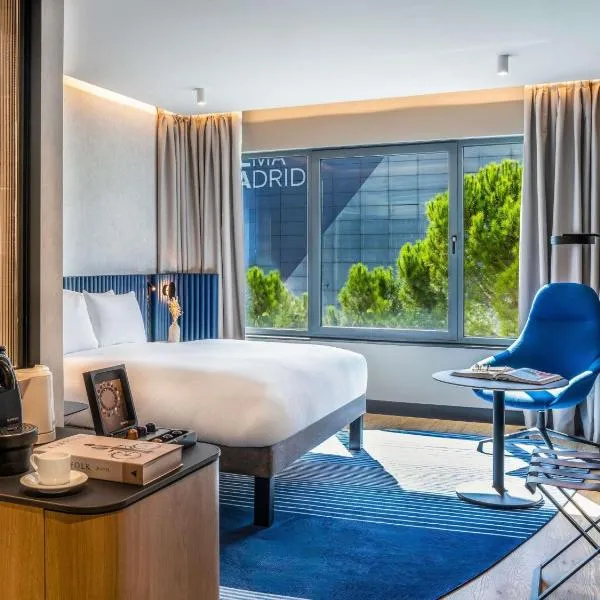 诺富特坎波德拉斯纳西昂酒店，位于马德里的酒店