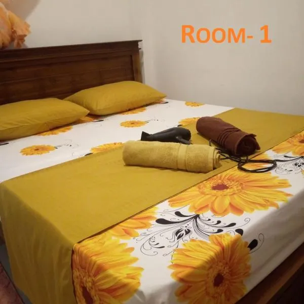 ALEXANDRA HOME for foreign tourists only，位于加姆波勒的酒店