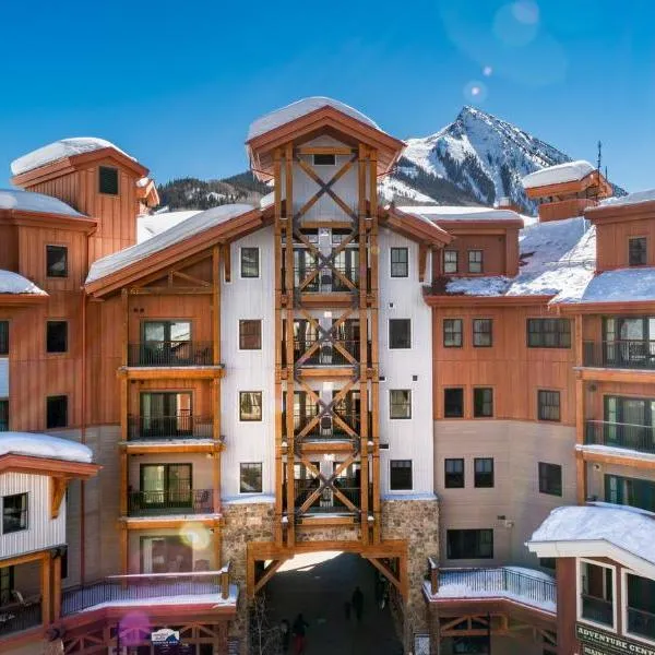 The Lodge at Mountaineer Square, A Vail Resorts Property，位于Mount Crested Butte的酒店