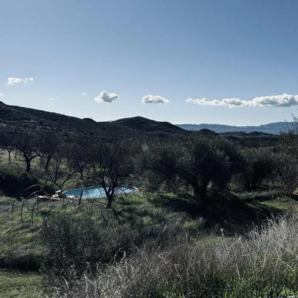 MOZa LUZe - Off Grid Casa Rural，位于El Pilar y Provincias的酒店