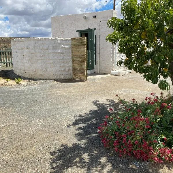 Skrywershuisie Anneks，位于萨瑟兰的酒店