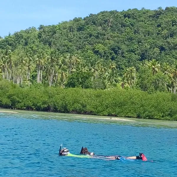 Mamere Homestay Raja Ampat，位于Fam的酒店