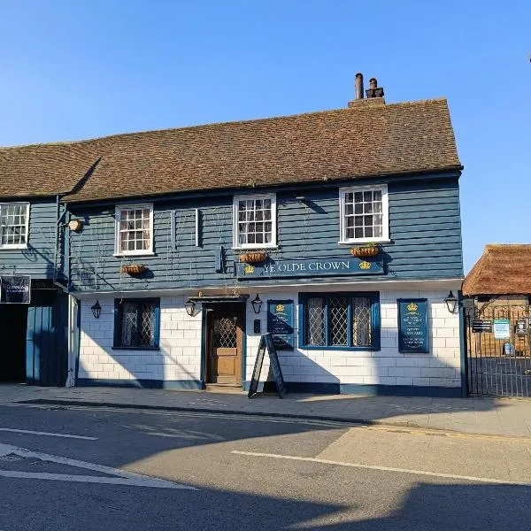 Ye Olde Crown，位于埃登布里奇的酒店