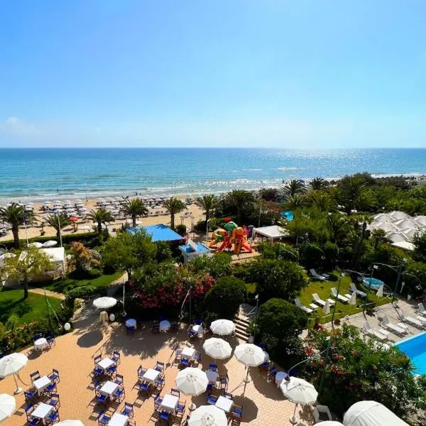 Hotel Parco Delle Rose，位于锡尔维玛丽娜的酒店