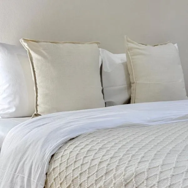 Quies Hotel，位于甲米镇的酒店