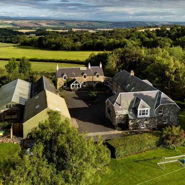 The Studio at Pitmeadow Farm，位于Dunning的酒店
