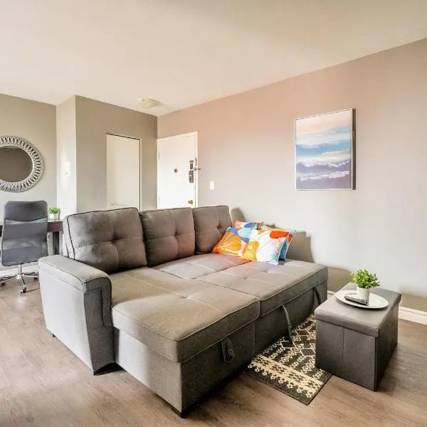 2BR Apt, Easy Access to Transit & Parkway - Glenview West，位于汉密尔顿的酒店