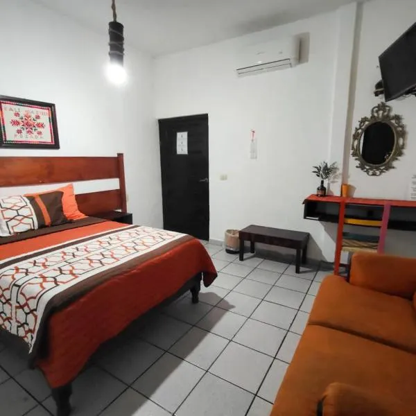 Hotel Kali Huasteca，位于巴耶斯城的酒店