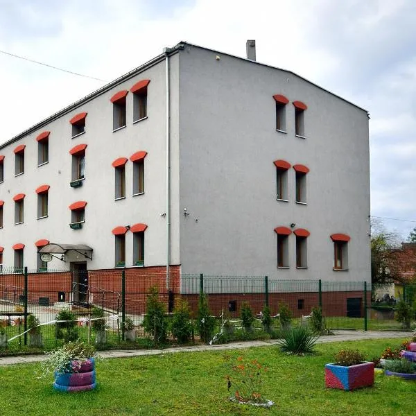 Hotel Gracja,位于Kuźnia Raciborska的酒店
