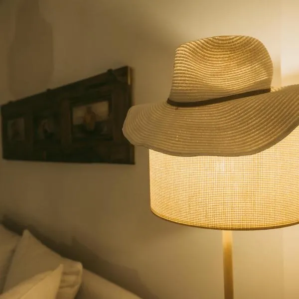 Maelia Samos Apartment，位于Ríva的酒店