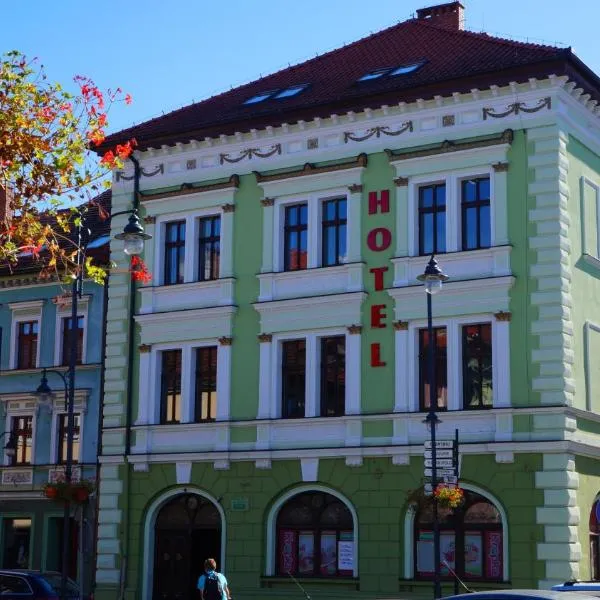 Hotel Leliwa，位于Kałużna的酒店