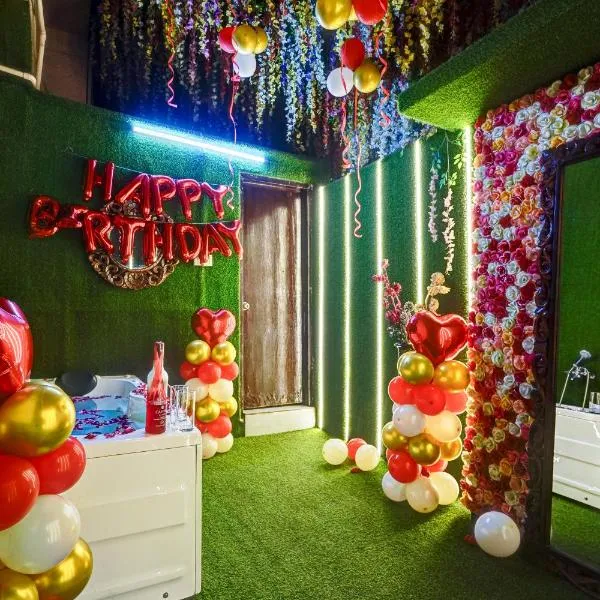 Hotel Solaris Retreat Paschim Vihar By The Arrow，位于加姆布的酒店