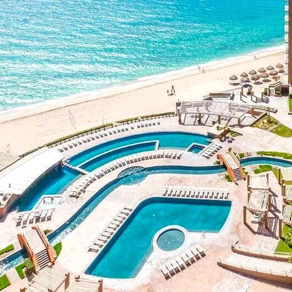 Las Palomas F-1402 Oceanfront Premium Condo - Sleeps 4，位于佩尼亚斯科港的酒店