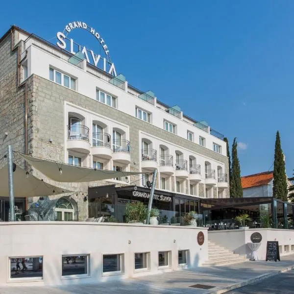 Grand Hotel Slavia - Adults only，位于Baska Voda的酒店