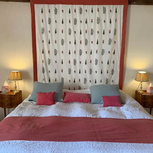 Château de la Faverie chambres d hôtes，位于博蒙皮耶-德伯夫的酒店