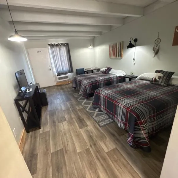Tecumseh Inn & Suites,位于Tecumseh的酒店