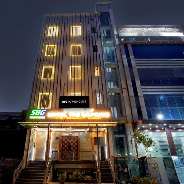 Townhouse Status By Sbg Near Anand Vihar Vaishali Metro Station，位于加济阿巴德的酒店