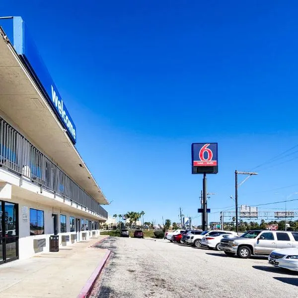Studio 6 Galveston TX，位于加尔维斯敦的酒店