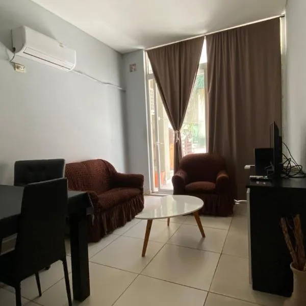 PB-Súper dpto Morón centro，位于莫龙的酒店