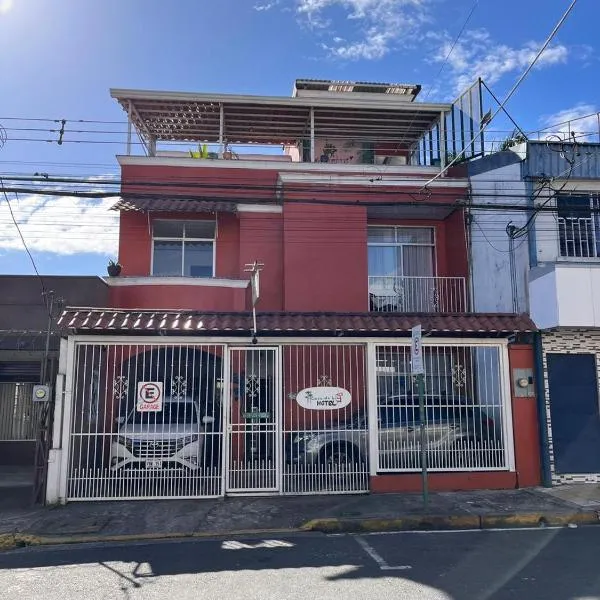 Boutique Hotel Casa de Lis, Turrialba，位于图里亚尔瓦的酒店