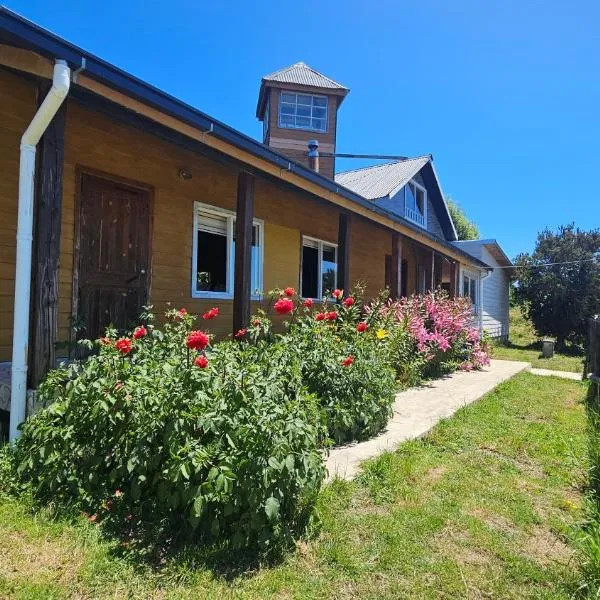 Lodge playa pupelde, Ancud，位于Mecura的酒店