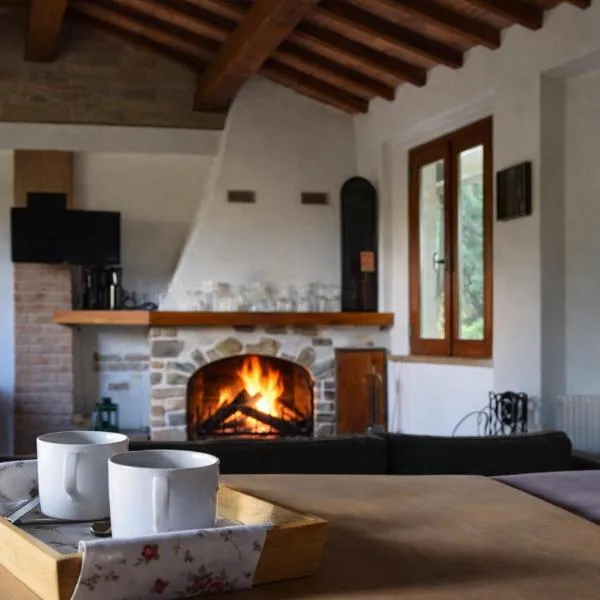 Villa Bucciano, Casa Il Fienile，位于锡耶纳的酒店