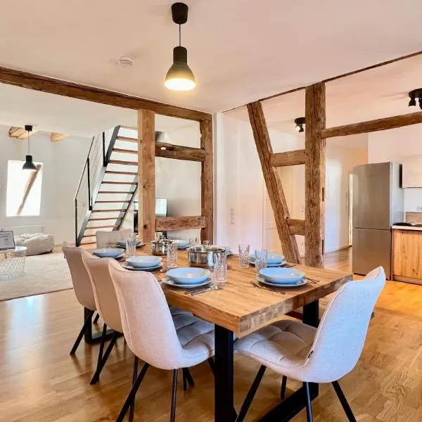 LudwigsHome Apartmenthaus - Einzelapartments mit kostenfreiem Parkplatz, WLAN, voll ausgestatteter Küche，位于路德维希堡的酒店