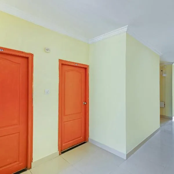 Super Hotel O Golden Hive Madhapur Near Shilparamam，位于海得拉巴的酒店