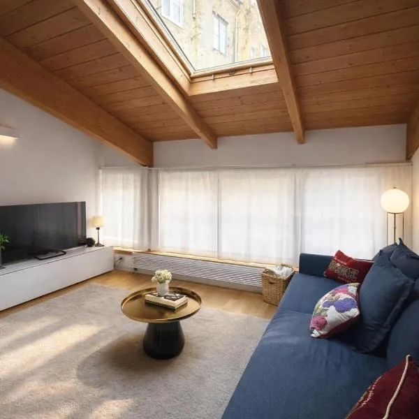 Art Nouveau Apartment，位于的里雅斯特的酒店