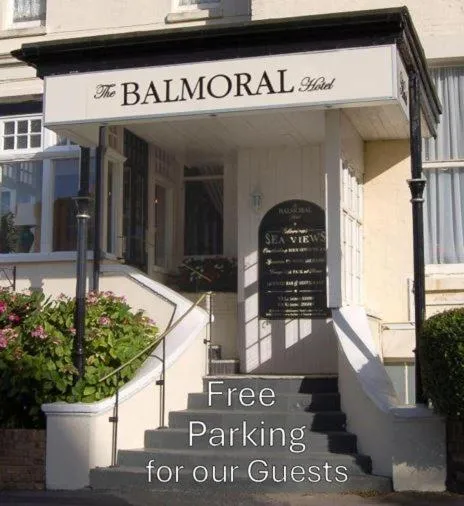 Hotel Balmoral，位于伯恩茅斯的酒店