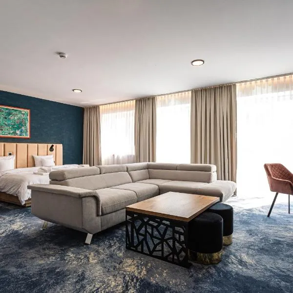 Hotel Marton，位于科沙林的酒店