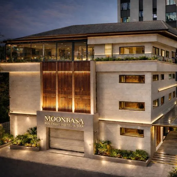 MoonBasa Boutique Hotel and Spa Infopark , Kakkanad，位于科钦的酒店