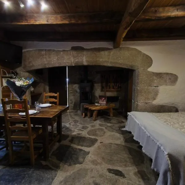 Chambres d'hôtes Les Violles，位于Chirac的酒店