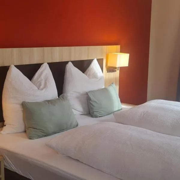 Hotel Pflug，位于Dornhan的酒店