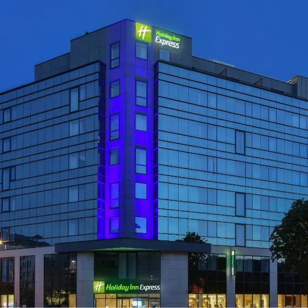 Holiday Inn Express - Rouen Centre - Rive Gauche by IHG,位于鲁昂的酒店