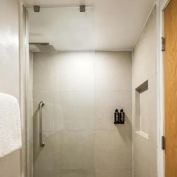 Fiesta Inn Express Hermosillo，位于埃莫西约的酒店