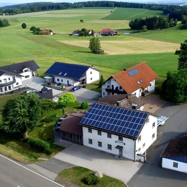 Gasthof - Pension SPARRER-WIRT，位于Theisseil的酒店