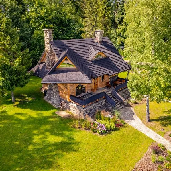 Baśniowy Domek Kolędówka z jaskinią SPA - Osada Jaworzyny，位于Tokarnia的酒店