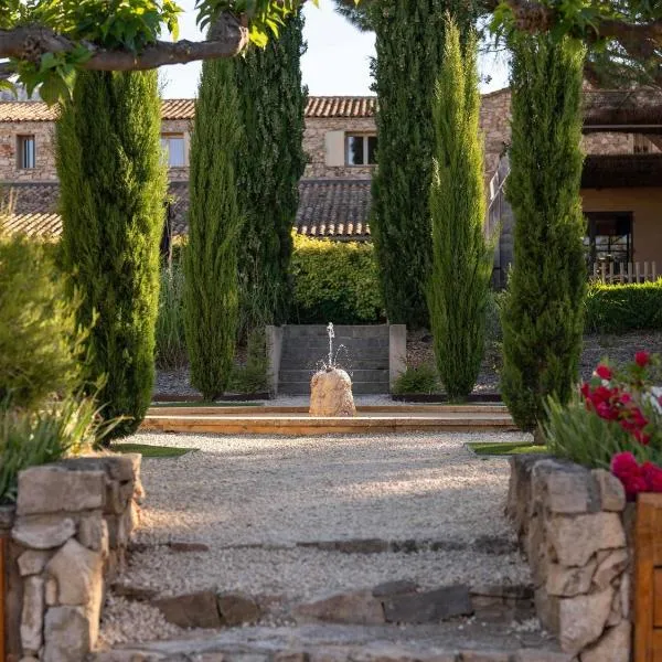 普罗旺斯地区艾克斯圣维克托瓦尔美居酒店，位于勒鲁热新堡的酒店