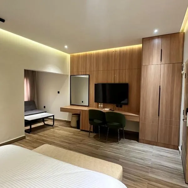 Hamsun Shahrah-e-Faisal Extension，位于卡拉奇的酒店