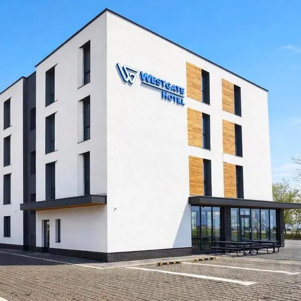 WESTGATE Hotel - FREE PARKING，位于大特尔诺沃的酒店