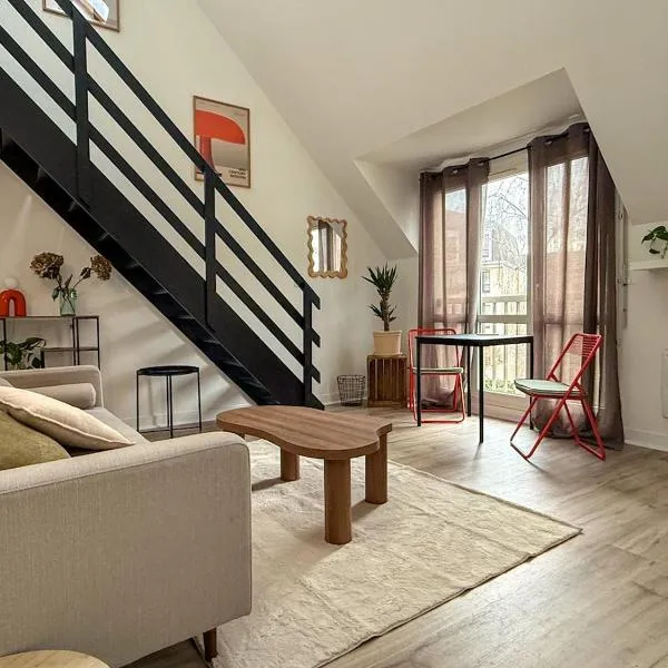 Duplex avec balcon en plein cœur de Chartres，位于沙特尔的酒店