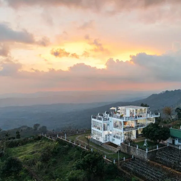 Villa Rosaria - Framed by Nature, Finished with Luxury，位于Beragala的酒店