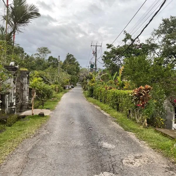 Buana Asti Homestay，位于塔巴南的酒店
