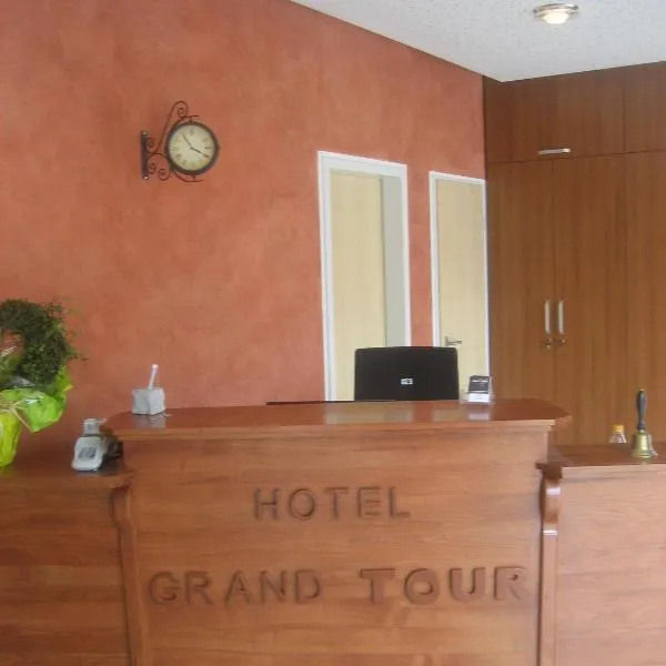 Hotel Grand Tour，位于Walberberg的酒店