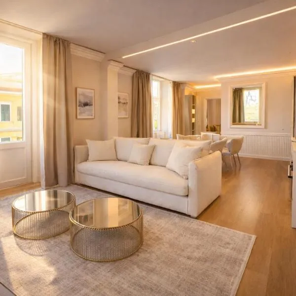 Royal Suite Apartment，位于的里雅斯特的酒店