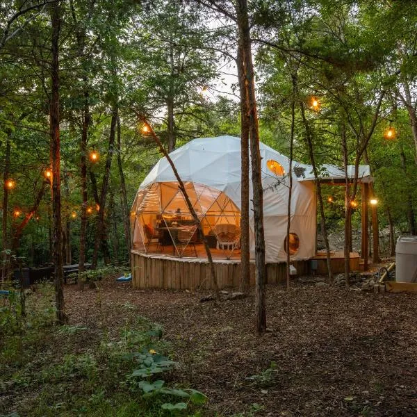 Campfire Hollow，位于Eagle Rock的酒店