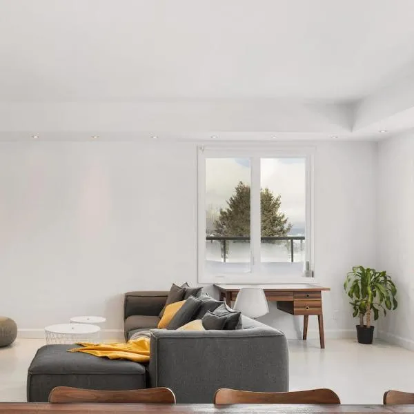 PENTHOUSE-508 Work, Relax & Cook With Great View，位于St-Pierre-de-l'Île-d'Orléans的酒店